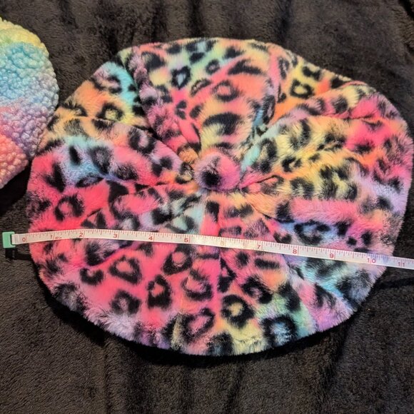 NWOT Set of 2 Colorful Rainbow Fuzzy Furry Berets - Picture 4 of 6